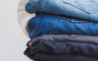 4 модни грешки, които трябва да избягвате, когато носите дънки, ако имате широки бедра
